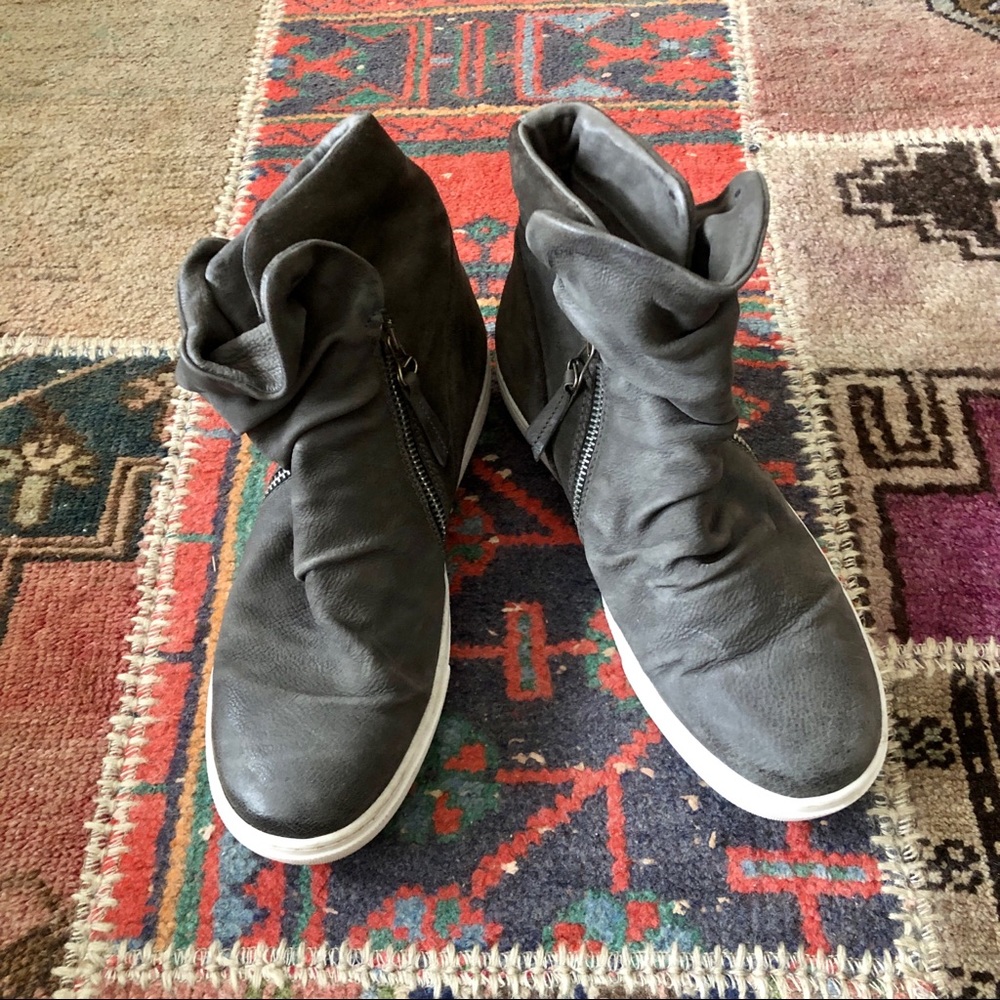 Miz Mooz Shoes (40)